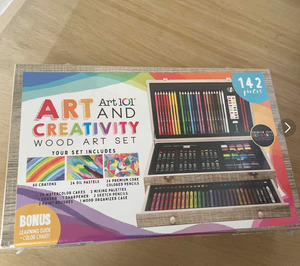 ART AND CREATIVITY Artlol 色鉛筆などなど　アートセット　海外製