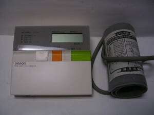 ◎◎デジタル自動血圧計【OMRON オムロン OMRON HEM-700C】良い状態の中古品！