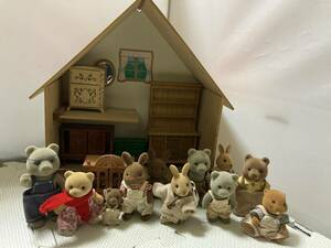 古いシルバニアファミリー ミニチュアドールハウス/家具/人形セット