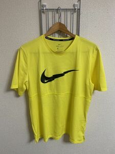 ［NIKE］RUNNING ナイキ　半袖　スポーツウェア　黄色　Mサイズ Y1111