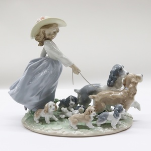  LLADRO リヤドロ 仔犬たちの行進 フィギュリン 陶器 置物 犬 散歩 女の子 少女 陶器人形 PRIVILEGE No.6784