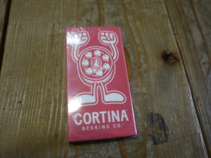 【CORTINA】ABEC 5 ベアリング　(8個セット) スケートボード用　オイル付き