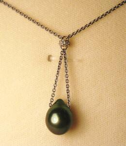 PN192:K18WG タヒチ黒真珠 ダイヤ プチネックレス