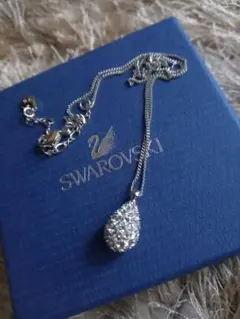 SWAROVSKI　ネックレス　美品