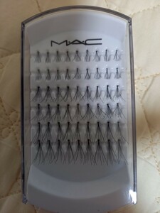 新品　MAC　アイラッシュ　つけまつ毛　定価1400円