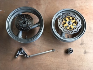 NSF100　中空前後ホイール＆リヤフロートキット 中古　NSR50などにも