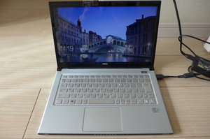 即決 動作良好 NEC PC-LZ550MSS LaVie Z LZ550/MSS シルバー ノートパソコン Office Home and Business2013 13.3インチ 無印良品PCバッグ付