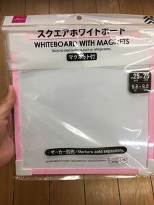 ピンク　マグネット付きスクエアホワイトボード