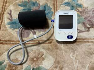 オムロン 上腕式血圧計 スタンダード19シリーズ HCR-7106