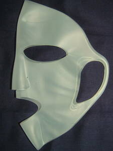 シリコンマスク　顔に直装着・フェイスマスクの上に被せる　両用マスク　洗って繰り返し使用可能　入浴時使用で汗が出る　