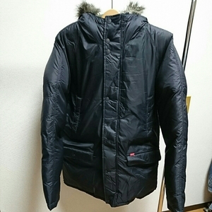 新品未使用★定価3.8万円リーバイスlevi