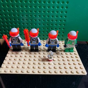 LEGO レゴ アイスプラネットステーション　#6983 ミニフィグ　部品どり　1995年　年代物　希少　宇宙シリーズ
