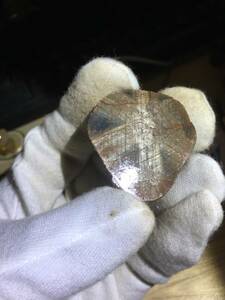Q16 トラピッチェサファイアー Sapphire 鉱物 ルース 原石 鋼玉 (142.35ct)