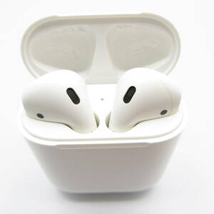 T1087☆Apple AirPods エアポッズ【充電ケース 第1世代 A1602・ イヤホン 第2世代 A2032 A2031】ワイヤレス 動作確認後初期化済み 中古品
