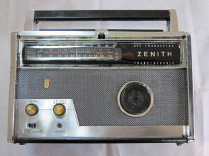 ZENITH　ゼニス　ラジオ　９バンド　１０００D　　通電受信鳴ります　ジャンク品