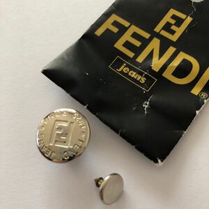 FENDI フェンディ タックボタン　ボタン　ジージャン　ジーパン　ホック　新品　未使用　デニムボタン　ジーンズタック　シルバー　ロゴ