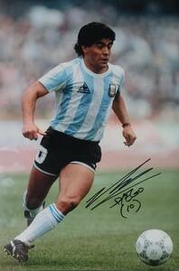 ○ディエゴ・マラドーナ　直筆サイン写真/フォト　サッカー選手　アルゼンチン代表　ナポリの王様　バルセロナ