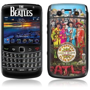 即決・送料込)【背面保護シートにビートルズをプリント】Music Skins BlackBerry Bold 9780/9700 Sgt. Pepper