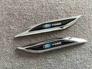 フォード FORD カーステッカー エンブレム ブラック＆シルバー プレート フェンダーバッジ シール 金属製 2個セット ●316番