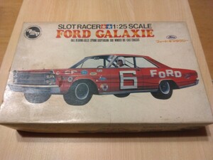 FORD GALAXIE