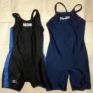 美品 Mizunoほか ジュニア女子競泳水着 オールインワンタイプ 2枚セット 練習用 光沢系生地