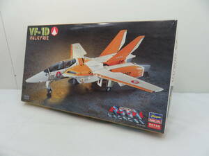 【管理G508】【未組立】限定生産版　HASEGAWA　VF-1D　バルキリー　TV版　MACROSS マクロス　1/72　模型　プラモ