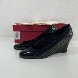 Z◎ Ferragamo フェラガモ ウェッジヒール パンプス エナメル革 ブラック 恐らく約22cm〜23.5cm キズ汚れ有り