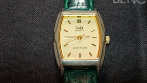 ジャンク品 Q & Q 腕時計