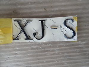 ジャガー/XJS/リヤ-エンブレム”XJ-S　　＃171020