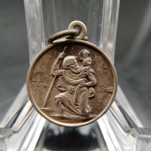 英国 ヴィンテージ シルバー ペンダント コイン チャーム 彫金 銀 男性 子供 St Christopher 聖人 宗教 メダル キリスト ⑧ T8