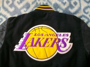 Jeff Hamilton製 ロサンゼルス レイカーズ 袖革？レザー？黒ジャケット 極美品 表記XL NBA Los Angeles Lakers ジェフハミルトン