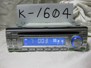 K-1604　SANYO　サンヨー　CDF-R30Y　1Dサイズ　CDデッキ　故障品