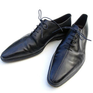 良好　足元に高級感を　BOTTEGA VENETA ボッテガヴェネタ　ビジネスデザイン 革靴 レザーロングシューズ45 黒 レザー革底本革　スーツ