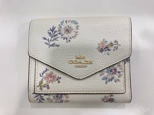 ◆【未使用】COACH コーチ （69849） 三つ折り財布　フローラルプリント　花柄　メドウプレーリー　 白 チョーク 