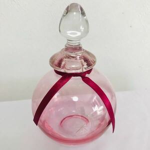 イギリスヴィンテージ　ハンドクラフテッド　薄ピンク香水瓶