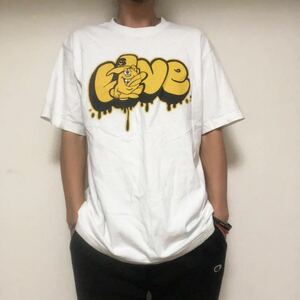 Santastic! サンタスティックLOVE TシャツL TOKYO GRAFFITI