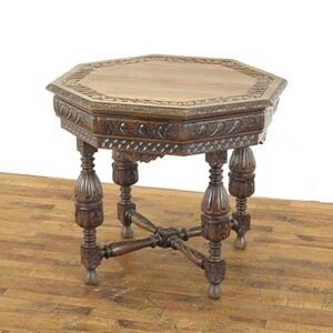 ルネッサンス様式　サイドテーブル　八角形　ブルボーズレッグ　美しい彫刻　ティーテーブル　フランスアンティーク家具 63009