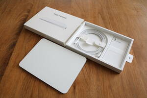 [現行モデル] Apple Magic Trackpad 3（Multi-Touch対応）White Wireless Model A1535 MK2D3ZA/A トラックパッド 3 ホワイト ②