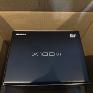 FUJIFILM X100VI BLACK ブラック 富士フイルム コンパクト デジタルカメラ 新品未使用