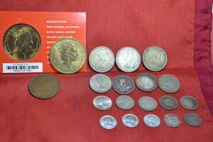 身辺整理・オーストラリア銀貨17枚記大型念貨2枚古銅貨1枚