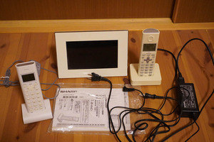 中古 電話機 シャープ インテリアホン JD-7C1CL-W（子機 JD-K4C1を付けます）