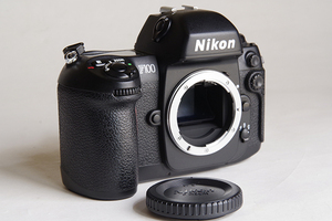 ■ニコン F100 フィルムカメラ 動作確認済■