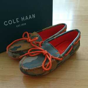 新品 COLE HAAN レザー モカシン 19㎝ カモフラ ローファー