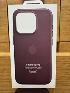 iPhone 15 Proファインウーブンケース - マルベリー