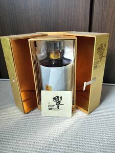 【新品古酒】【送料無料】SUNTORY　サントリー　響３０年　旧観音開き　７００ｍｌ　４３％　冊子あり　箱付き　ジャパニーズウィスキー