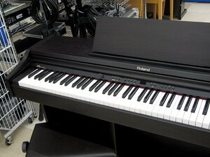 ●札幌市及び近郊地域限定商品 Roland ローランド RP201-RW 電子ピアノ 88鍵盤 2010年製 椅子付属 中古品 動作確認済み　②