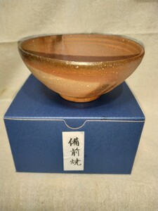 備前焼2　飯茶碗(ヒダスキ系)(高さ５cm 口径１２cm 高台径５cm) 　紙箱付　送料は￥５１０です