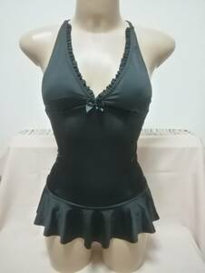 ●REEFUR黒スカート水着　サイズ38/ML程度　胸パット付き