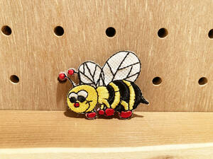 蜂 ハチ 刺繍 ワッペン パッチ
