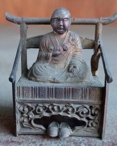 時代 仏教 銅 仏像 日蓮聖人 坐像 椅子付 古仏 佛像